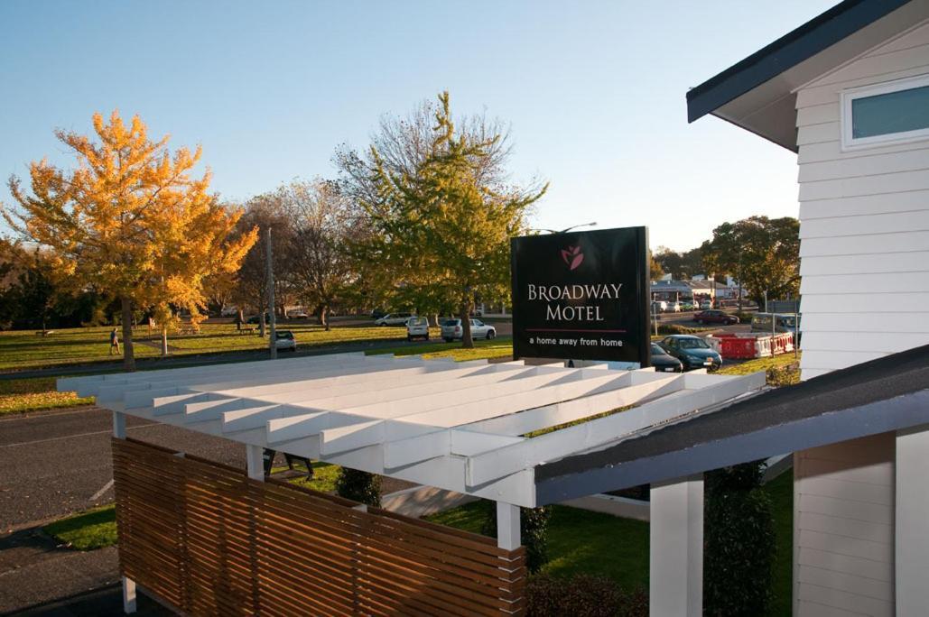 Broadway Motel & Miro Court Villas Matamata Exteriör bild